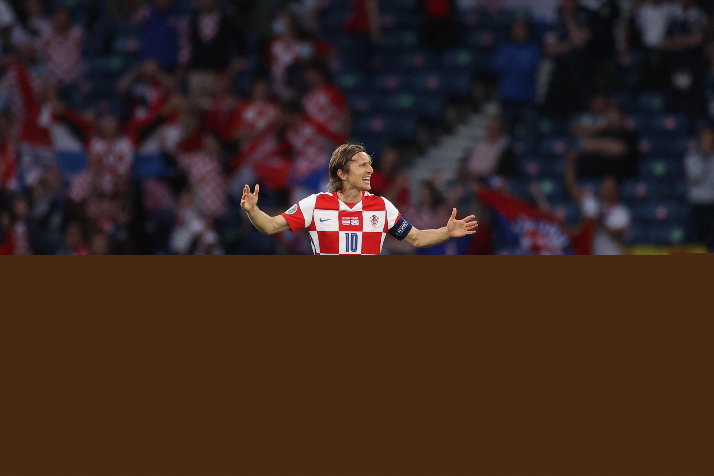 上海申花战术被摸透后 斯卢茨基该怎么办？